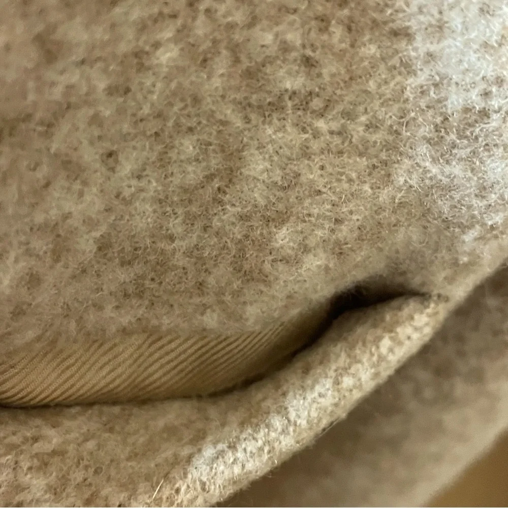 Helmut Lang Tan Trench Coat with Gold Fur Collar - Picture 8 of 16